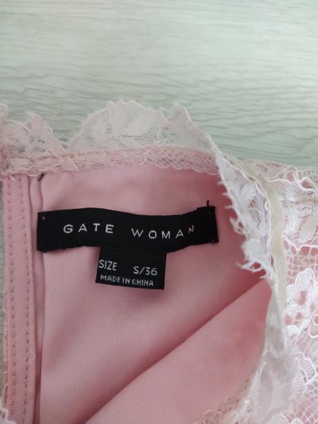 Čipkovaný top s-m, gate,38