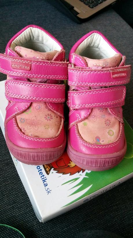 Kvietkovane kozene, protetika,22