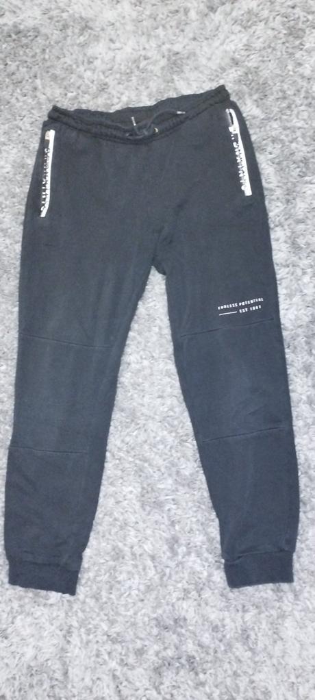 Chlapčenské tepláky, c&a,152