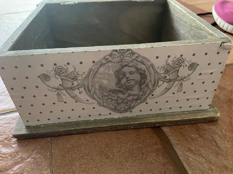 Krabička na cokolvek,