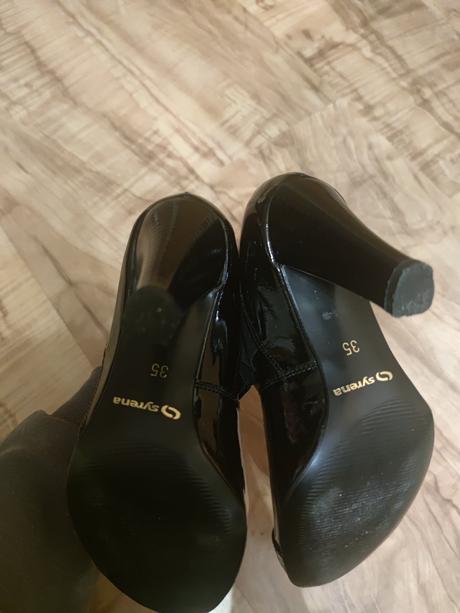 Čierne lakované kožené lodičky, 35