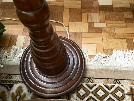 Drevená naturálna lampa, 