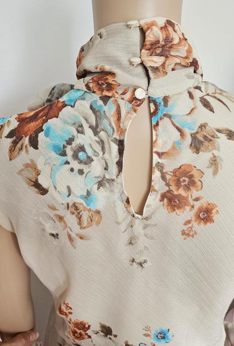 Asymetrická blúzka s kvetmi, zara,xl