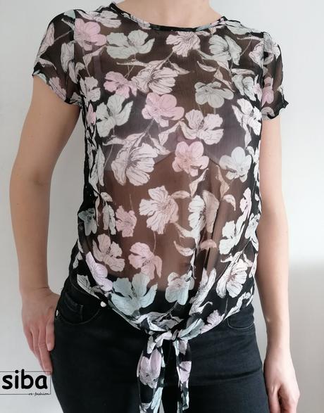 Kvietkovaná blúzka s čipkovaným chrbtom, vero moda,xs