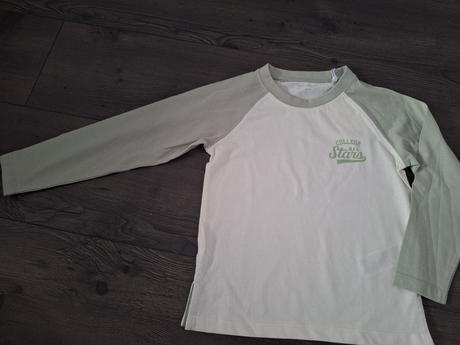 Tricko, reserved,116