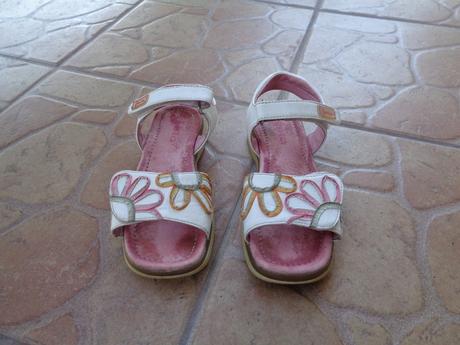 Sandálky, 30