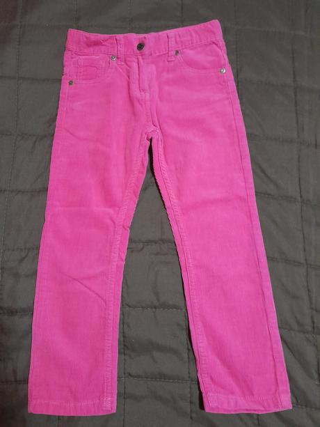 Menčestrové nohavice, lupilu,110