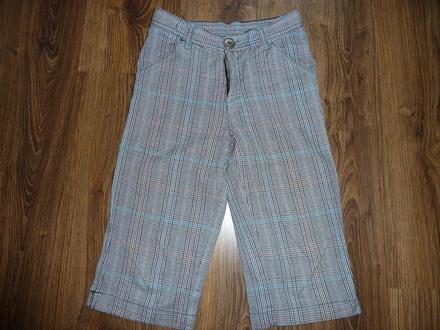 Dievčenské trištvrťaky alive, 140