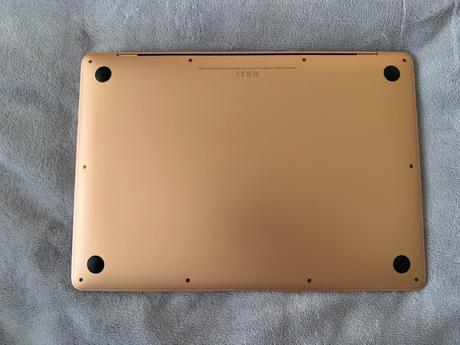 Macbook m1 2020 gold sk, apple