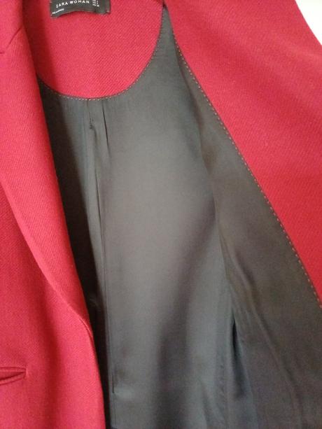 Tmavočervený kabát zn. zara, zara,s