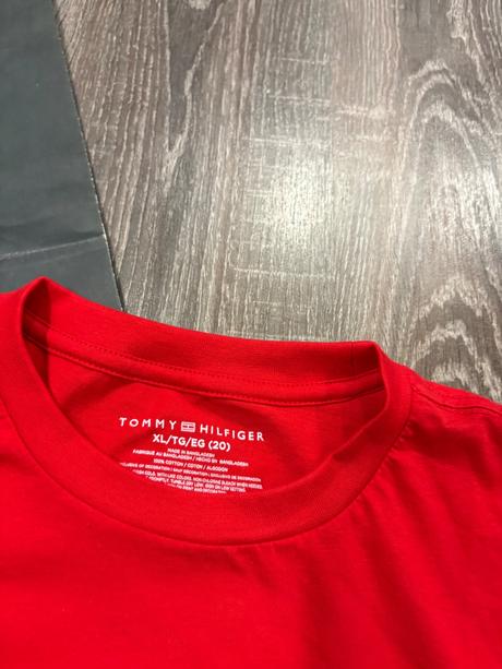 Tommy hilfiger tričko velkost m, tommy hilfiger,m