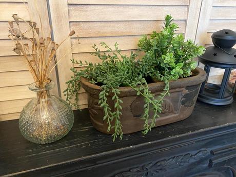 Terakotový črepník,