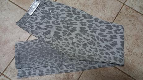 ..rifle-nohavice, amisu,34