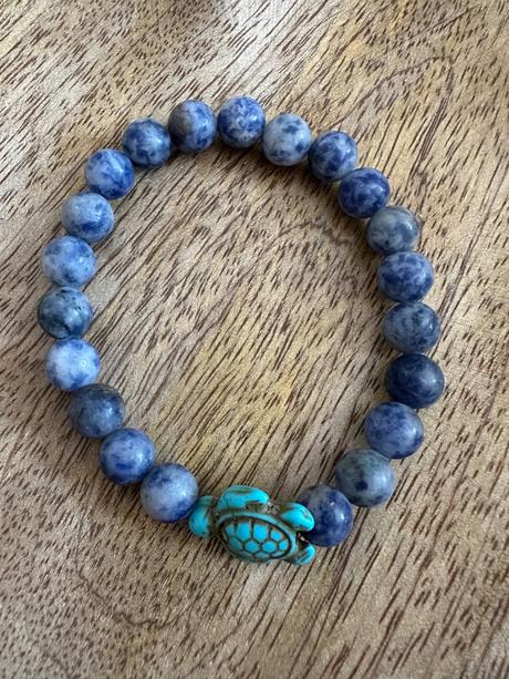 Náramok sodalit s vodnou korytnačkou,