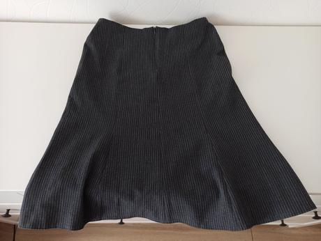 Sukňa + blúzka zdarma, 36