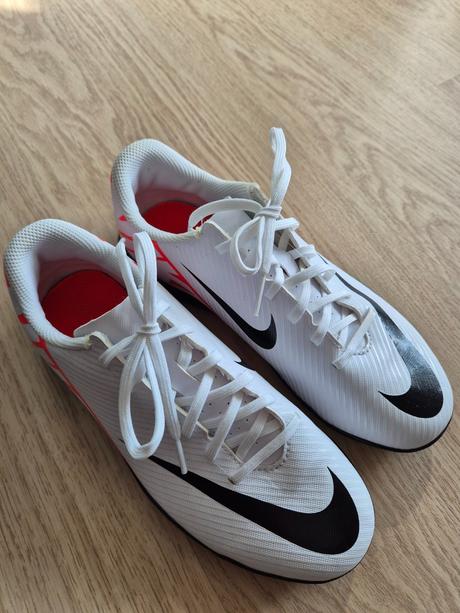 Kopacky turfy nike, velk. 38, nike,38