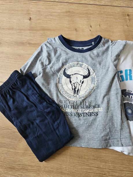 Pyžamká, lupilu,98