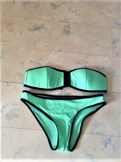 Zaujímavé plavky, m