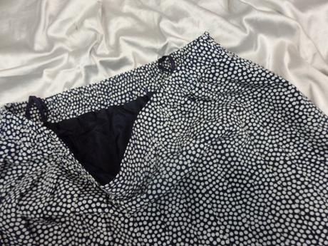 Kvalitná letná skladaná sukňa, s