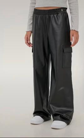 Čierne nohavice s efektom kože,terranova, terranova,152