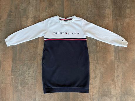 Predlzena mikina, tommy hilfiger,146