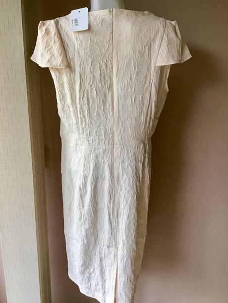 Krasne saty london/78, 44