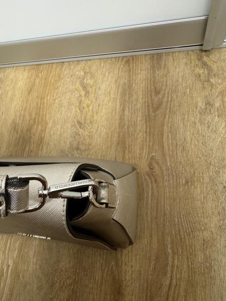 Zlatá kabelka karl lagerfeld, karl lagerfeld