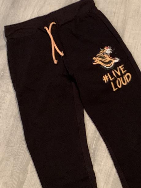 Cierne teplaky 152, 152