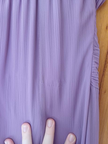 Fialové šaty, 42