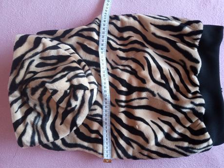 Kožušinková vesta bez rukávov, 122