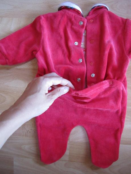 Vianočný overal nenosený, 56