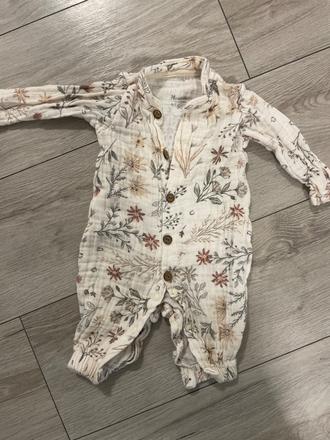 Mušelinovy overalik, 56