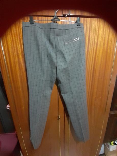 Dámske nohavice 48, 48