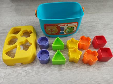 Vkladacka fisher price,