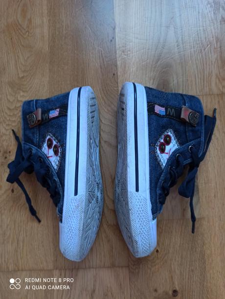 Riflové tenisky, 30