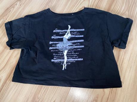 Cropp top 4f v. 152, 152