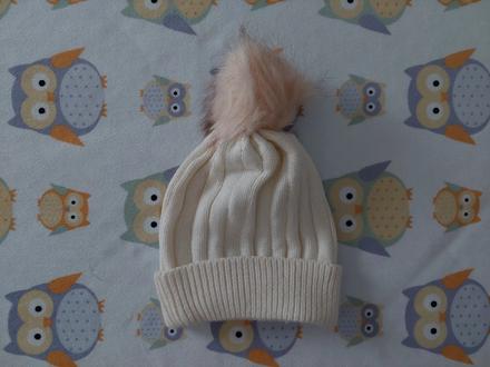 - thermo zimušná dámska čiapka s pom pom,