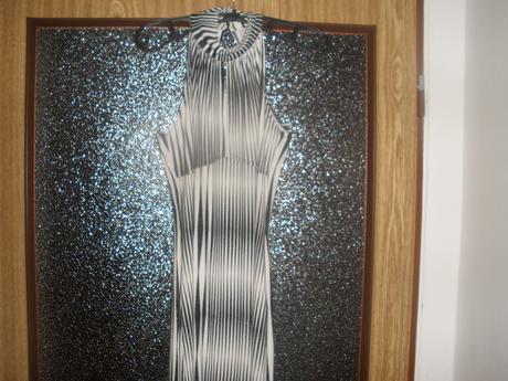 Šaty-moderný asymetrický strih, 38