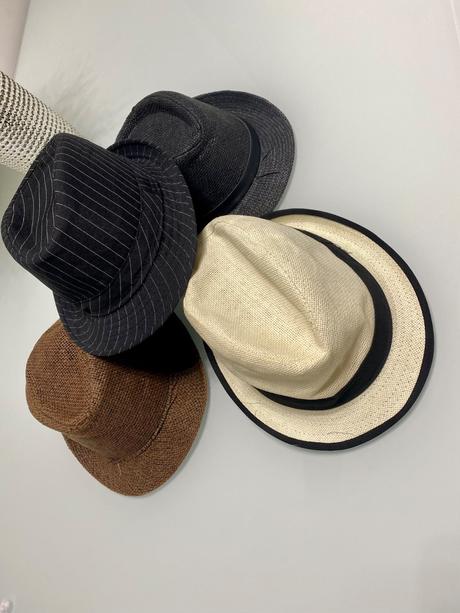 Chlapcenske klobuky, 