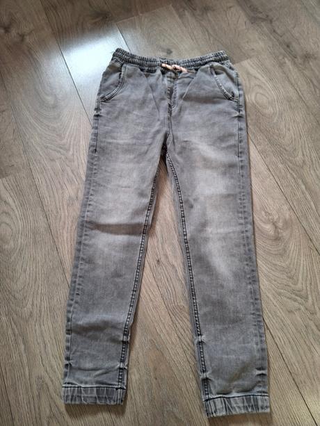 Rifle joggery, reserved,158