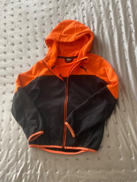 Mikina s kapucňou, puma,134