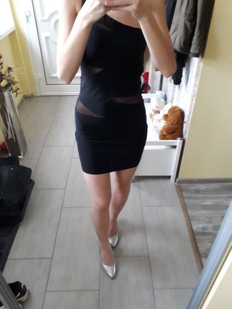 Krásne čierne mini šaty, tally weijl,xs