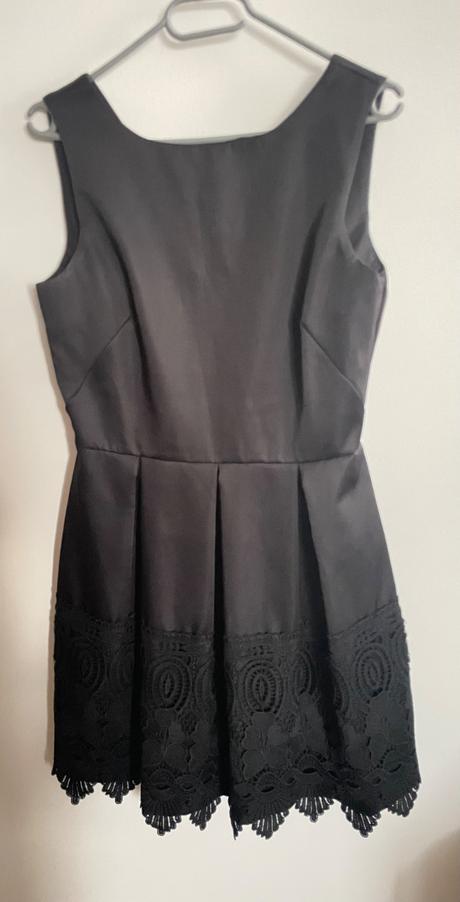 Elegantne saty s krajkou closet london, 38