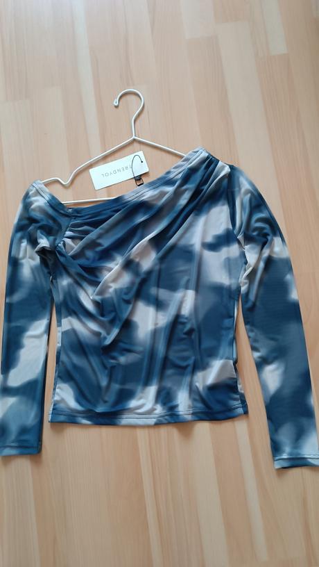 Top na jedno rameno, new yorker,s