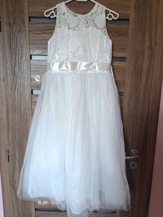 Šaty na prijimanie, 140