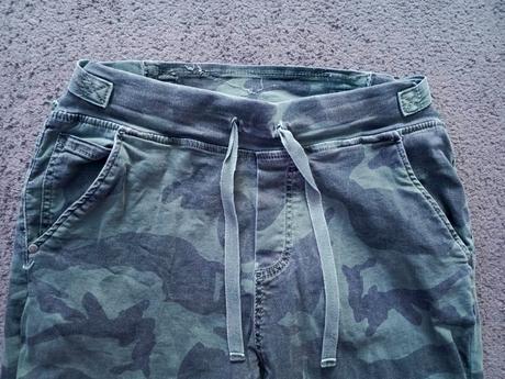 Dámske maskáčové nohavice veľ. l, l