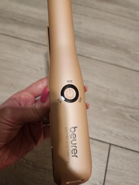 Bezdrôtová žehlička na vlasy beurer,