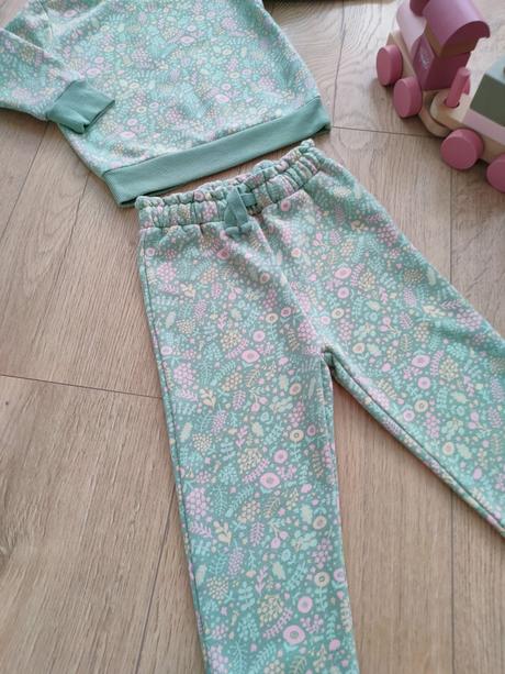 Dievčenská tepláková súprava reserved, veľ. 98-104, reserved,104