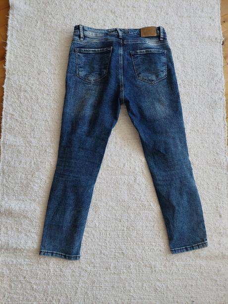 Roztrhané rifle, 36