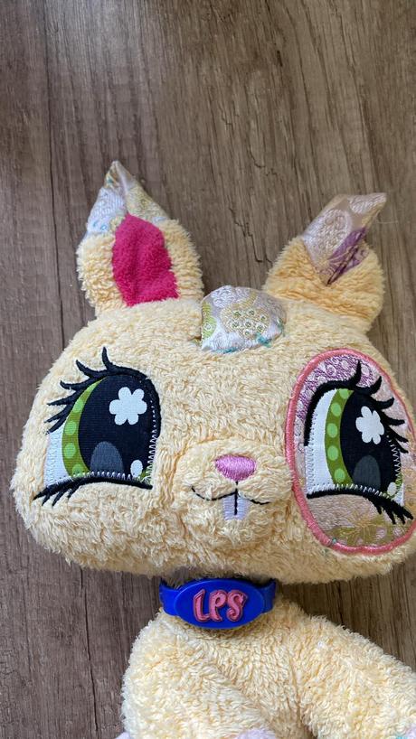 Littlest pet shop lps, 